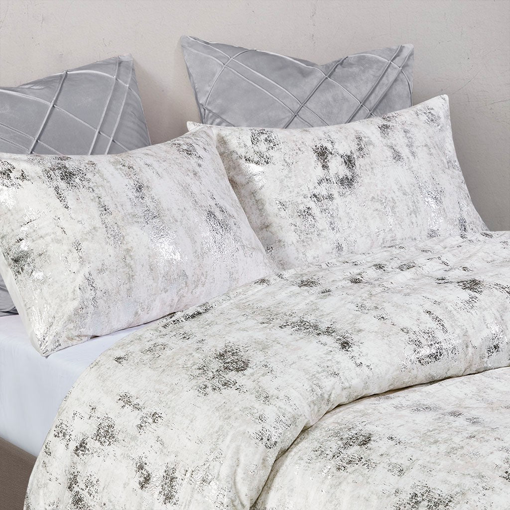 Pearl Metallic Printed Velvet Comforter Set