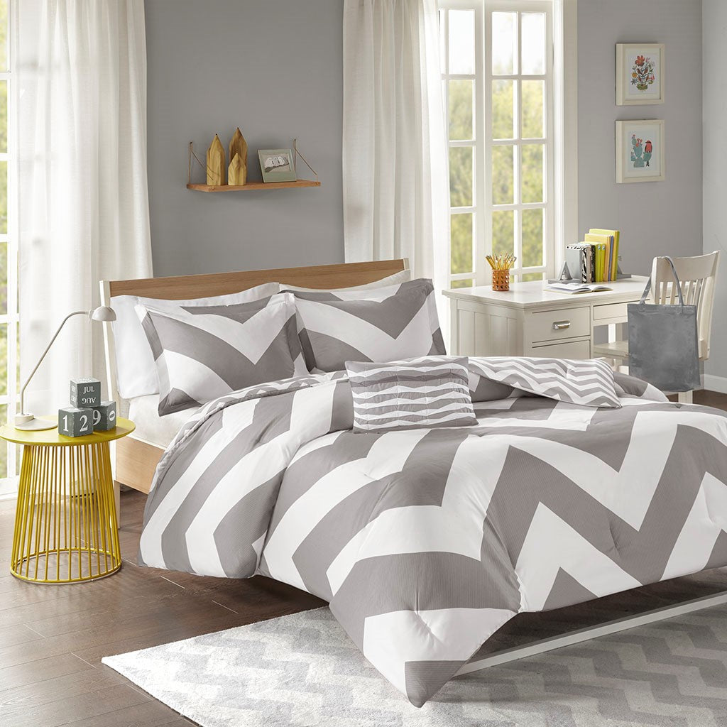 Libra Comforter Set