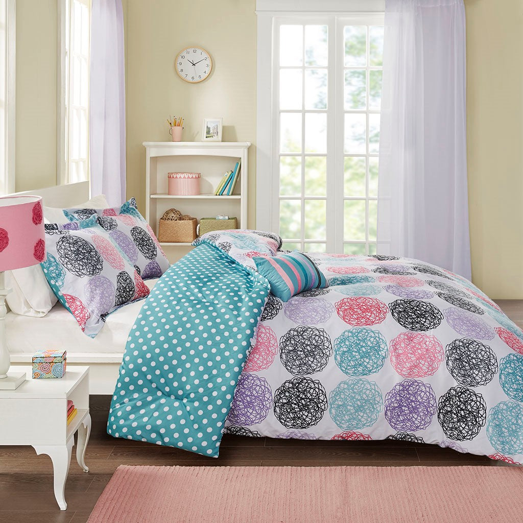 Carly Reversible Comforter Set