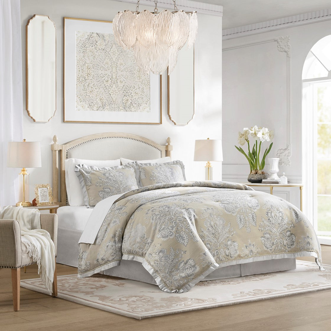 Loretta 4 Piece Comforter Set