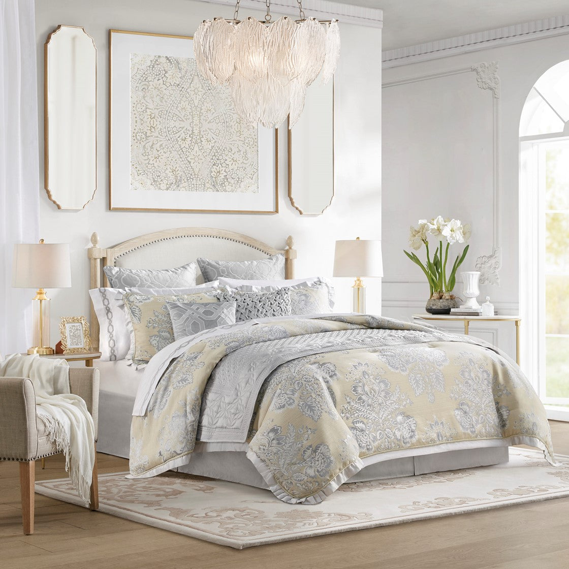 Loretta 4 Piece Comforter Set