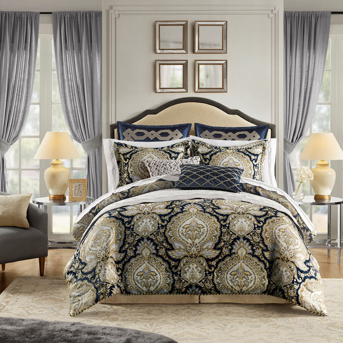 Valentina 4 Piece Comforter Set