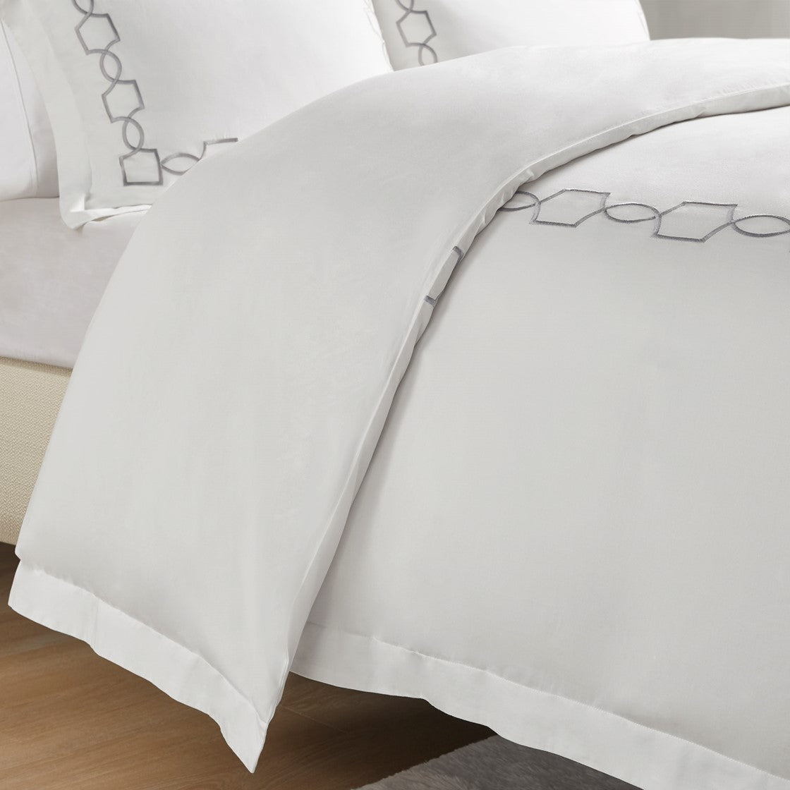 Villa 3 Piece Grey Duvet Set