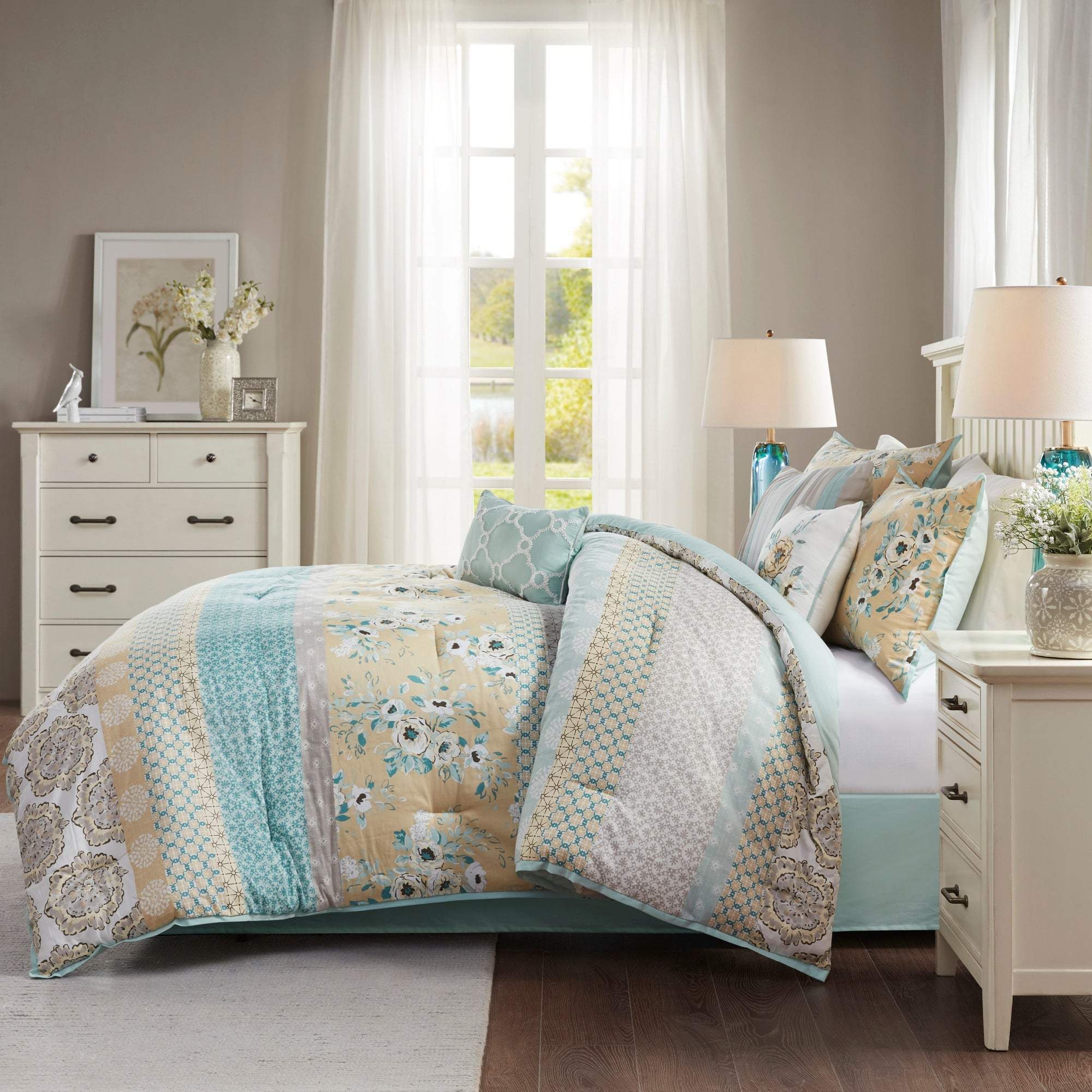 Willa Green 7-Piece Comforter Set Comforter Sets By Olliix/JLA HOME (E & E Co., Ltd)