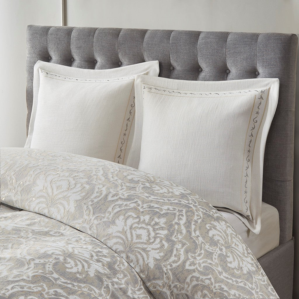 Manor Comforter Set