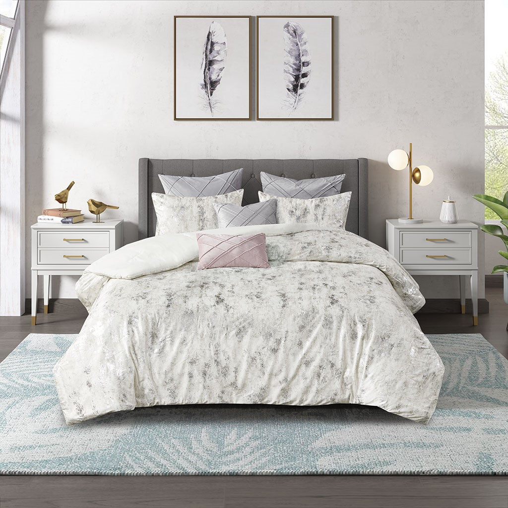 Pearl Metallic Printed Velvet Comforter Set